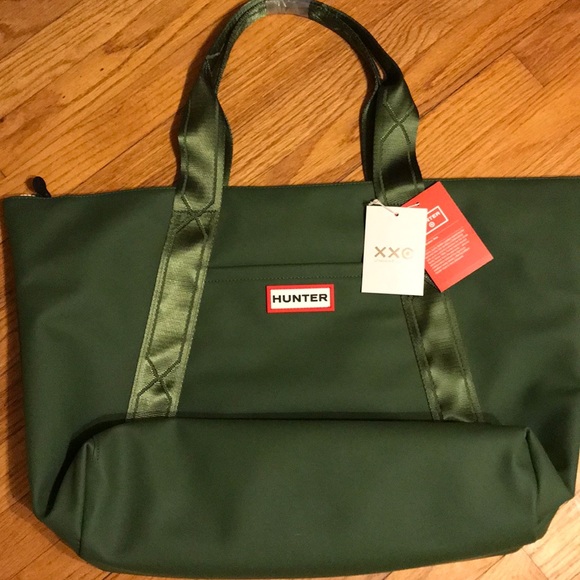 Hunter for Target Handbags - NWT Hunter for Target olive tote
